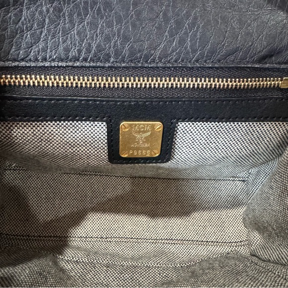 MCM crossbody bag - Picture 8 of 9